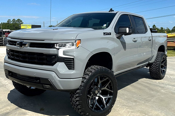 Фото дисков 4PLAY 4P06  на Chevrolet Silverado IV