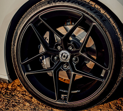 Фото дисков HRE FF11 на Chevrolet Camaro VI
