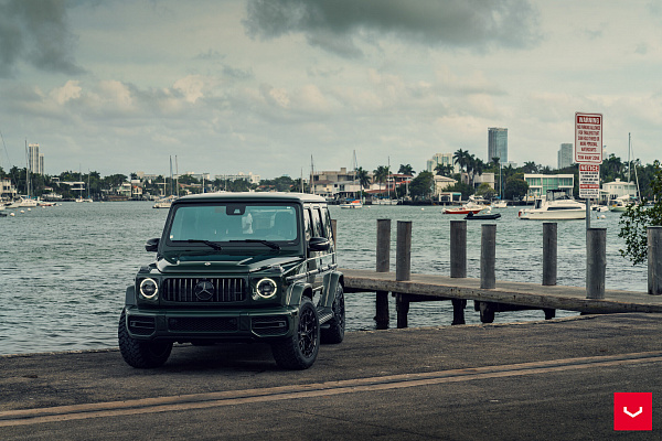 Фото дисков Vossen HFX-1 (5-Lug) Черный глянец на Mercedes-Benz G-Class III