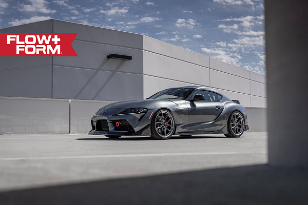Фото дисков HRE FF21 Глянцевый темный лак на Toyota Supra A90