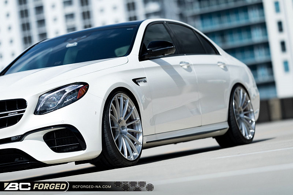 Фото дисков BC Forged RZ15 Глянцевый лак на Mercedes-Benz E-Class (W213, S213, C238)