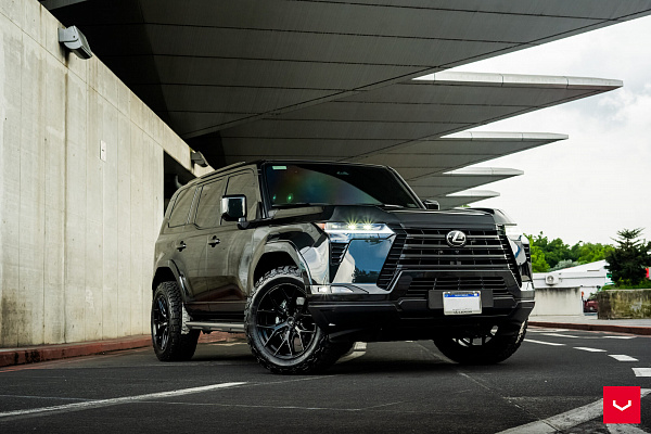 Фото дисков Vossen HF6-4 Черный глянец на Lexus GX III