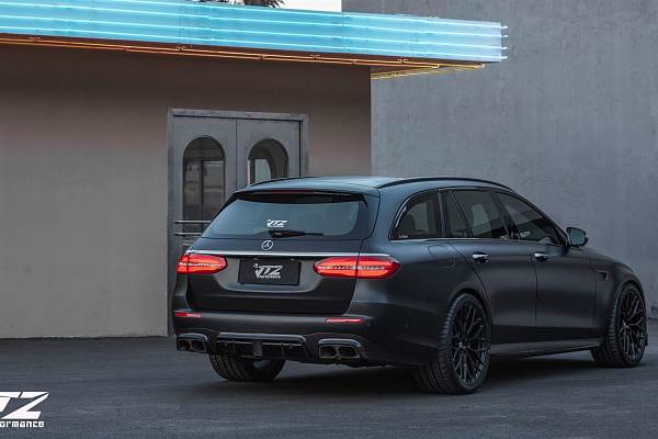 Фото дисков Anrky AN10 Черный сатин на Mercedes-Benz E-Class (W213, S213, C238)