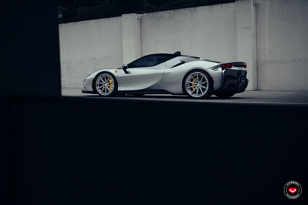 Ferrari SF90