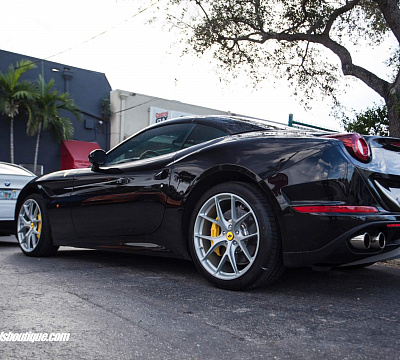 Фото дисков HRE P101 на Ferrari California