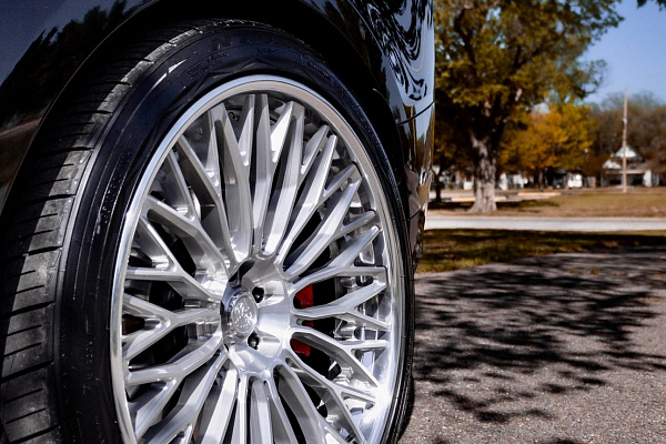 Фото дисков Anrky RF-340 Глянцевый лак на Range Rover Sport III