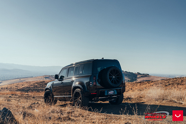 Фото дисков Vossen HF-3 Черный сатин на Land Rover Defender II