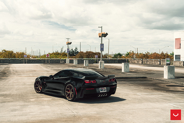 Фото дисков Vossen HF-5 Сатиновая бронза на Chevrolet Corvette C7