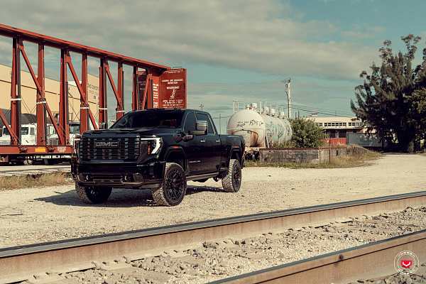 Фото дисков Vossen LCX-02 Черный сатин на GMC Sierra IV