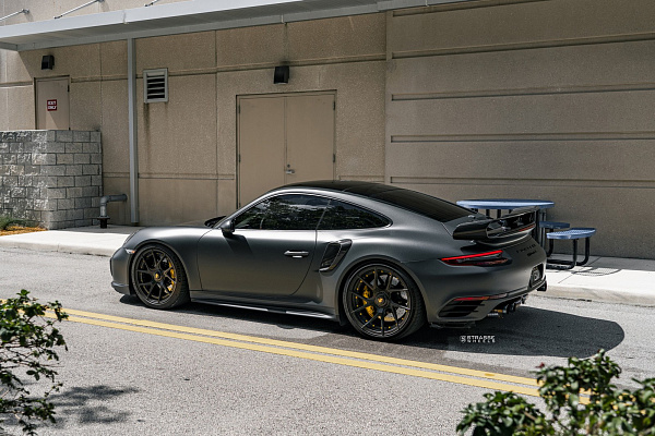 Фото дисков Strasse Wheels SM5RT Deep Concave Duoblock Черный сатин на Porsche 911 VII