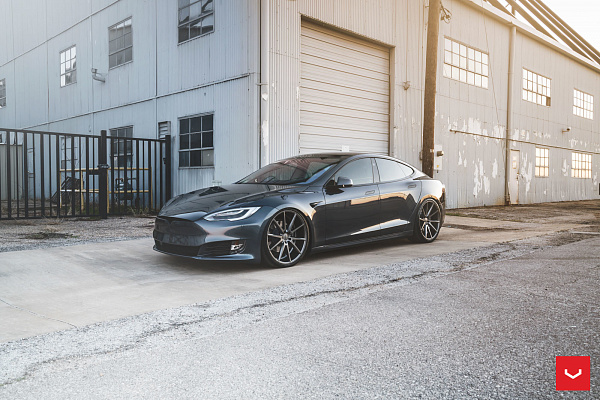 Фото дисков Vossen VFS-1 Сатиновый графит на Tesla Model S