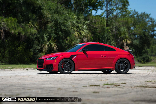 Фото дисков BC Forged KL11 Глянцевый темный лак на Audi TT (8S)