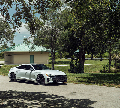Фото дисков Vossen VFS-1 на Audi E-tron GT