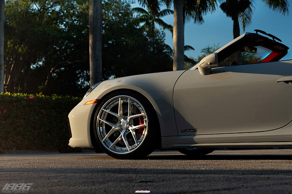 Фото дисков 1886 Wheels S007 Глянцевый лак на Porsche 911 VIII
