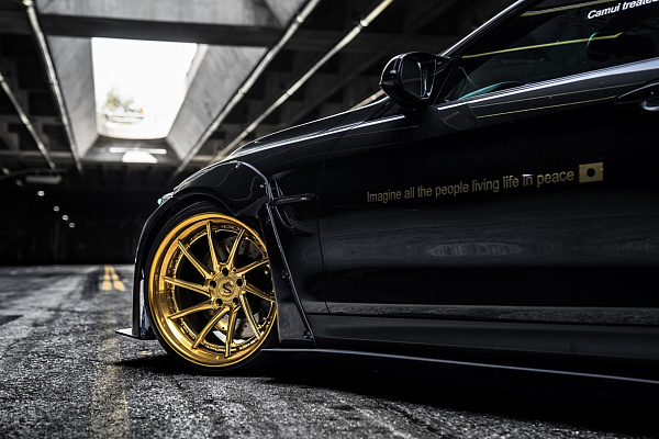 Liberty Walk BMW M4