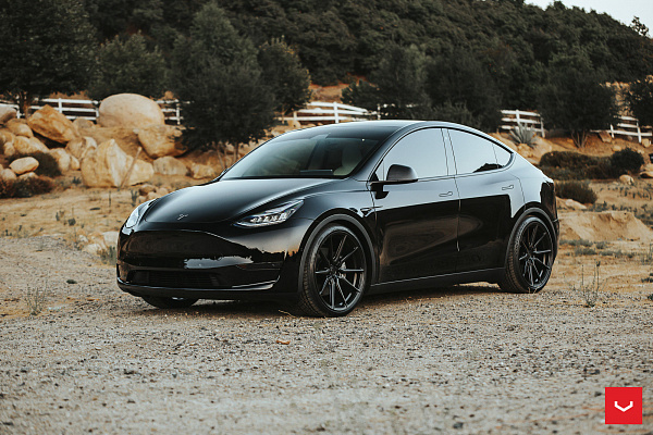 Фото дисков Vossen HF-3 Черный сатин на Tesla Model Y