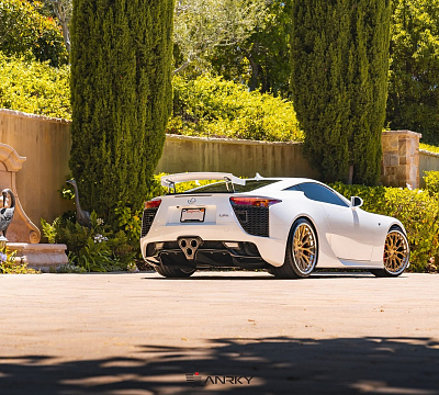 Фото дисков Anrky AN30 на Lexus LFA