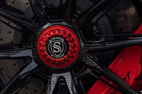 Фото дисков Strasse Wheels SV10-RS Performance Другой цвет на Lamborghini Aventador