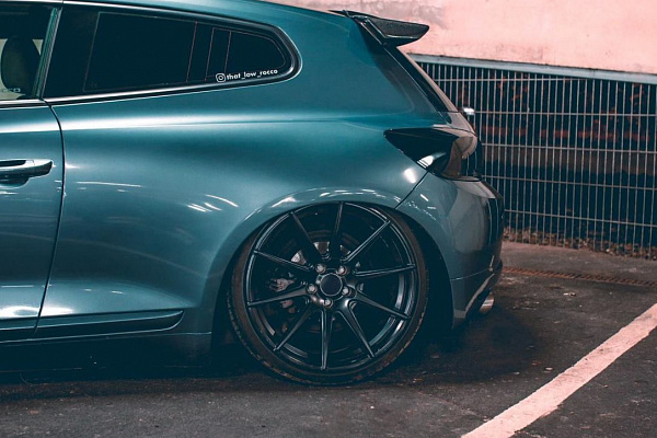 Фото дисков Bola CSR Черный сатин на Volkswagen Scirocco III