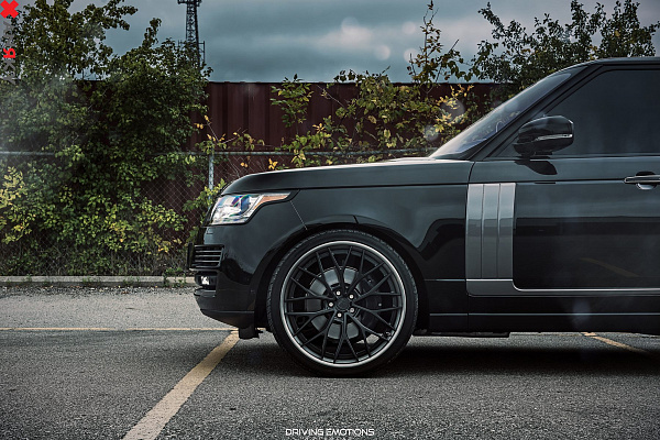 Фото дисков Anrky AN30 Черный сатин на Land Rover Range Rover IV