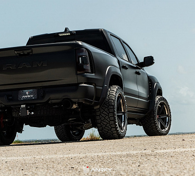 Фото дисков Anrky AN36-S на Ram 1500 V