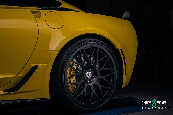 Фото дисков HRE 300M Черный сатин на Chevrolet Corvette C7