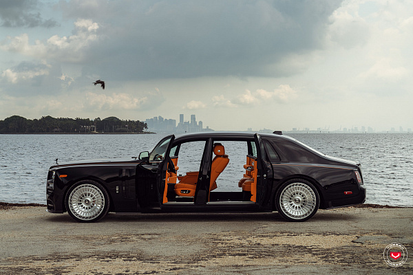 Фото дисков Vossen LC3-13T Глянцевый лак на Rolls-Royce Phantom