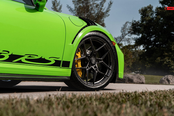 Фото дисков Anrky S1-X4 Глянцевый темный лак на Porsche 911 VII