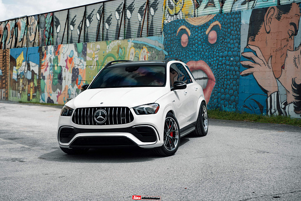 Фото дисков HRE S101 Черный сатин на Mercedes-Benz GLE II