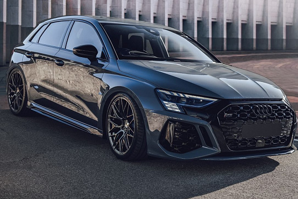 Фото дисков Bola B17 Глянцевый графит на Audi A/S/RS 3 (8Y)