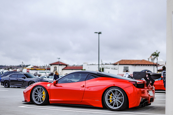 Фото дисков Brixton Forged R11-R Серебро на Ferrari 458