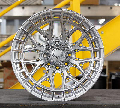 Vossen HFX-1 (8-Lug)