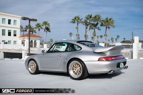 Фото дисков BC Forged MHE28 Глянцевая шампань на Porsche 911 IV