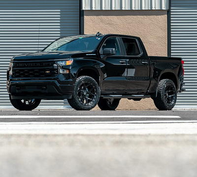 Фото дисков 4PLAY 4P55 на Chevrolet Silverado IV