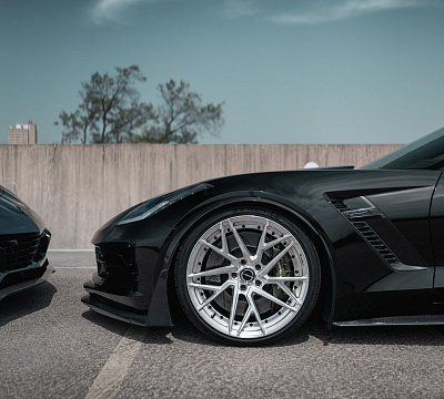 Фото дисков Brixton Forged PF8 на Chevrolet Corvette C7