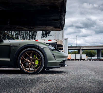 Фото дисков Vossen HF-5 на Porsche Taycan I