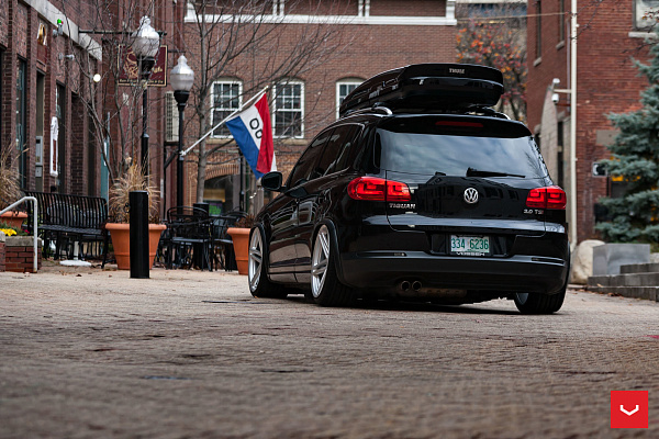 Фото дисков Vossen VFS-5 Серебро на Volkswagen Tiguan I