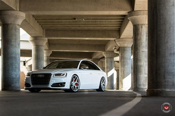 Audi S8
