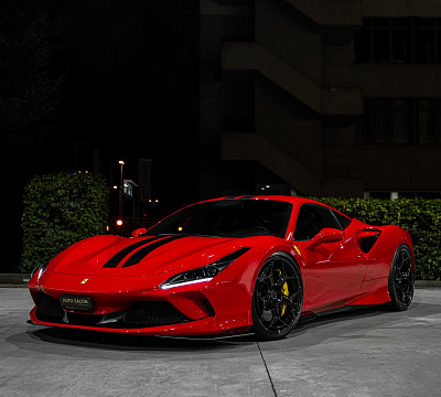 Фото дисков Radi8 R804.C на Ferrari F8