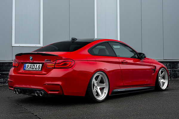Фото дисков Radi8 R809 Глянцевый лак на BMW 4/M4 (F32/F82)