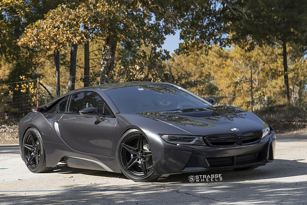 Фото дисков Strasse Wheels SV2 Deep Concave Duoblock Черный сатин на BMW i8
