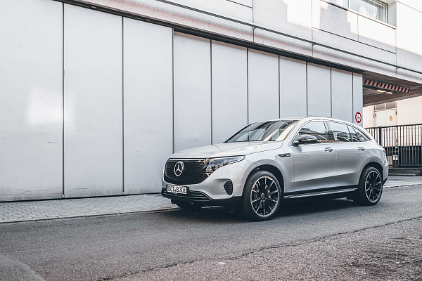 Фото дисков BRABUS Monoblock Z (Platinum Edition) Черный глянец на Mercedes-Benz EQC