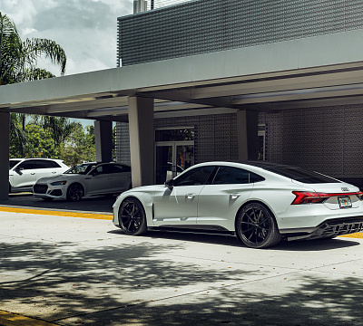 Фото дисков Vossen VFS-1 на Audi E-tron GT