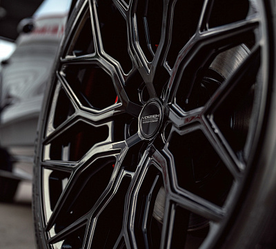 Фото дисков Vossen HF-2 на Porsche Macan I