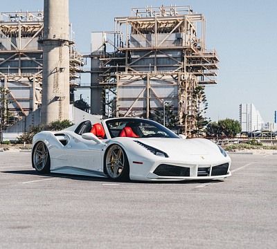 Фото дисков MV Forged VL22 на Ferrari 488