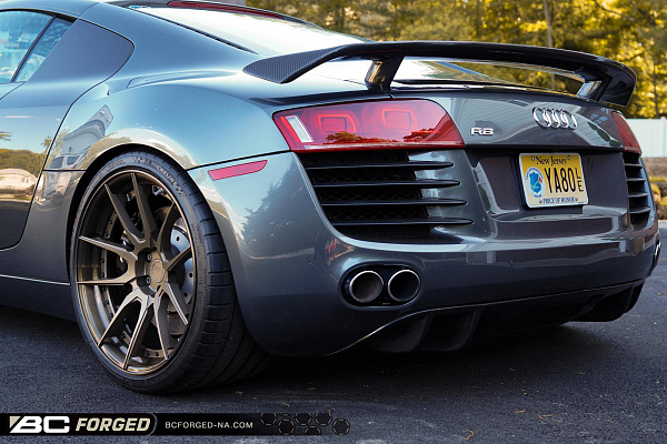 Фото дисков BC Forged HCA162 Сатиновая бронза на Audi R8 (Typ 42)