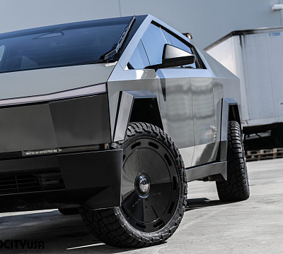 Фото дисков Giovanna Amur на Tesla Cybertruck