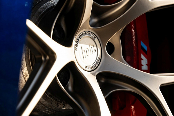 Фото дисков Bola FP2 Сатиновая шампань на BMW 4/M4 (G22/G82)