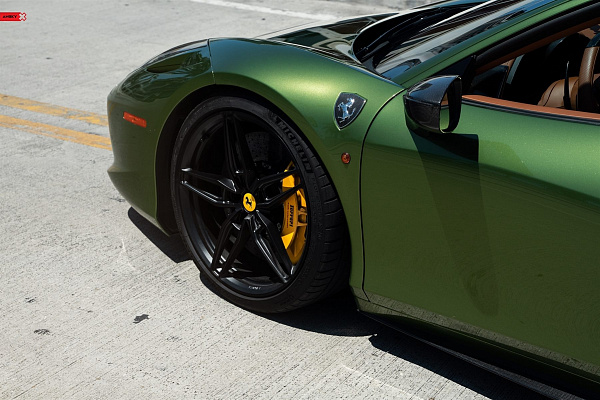 Фото дисков Anrky AN17 Черный сатин на Ferrari 458
