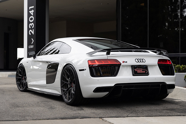 Фото дисков Brixton Forged PF10 Черный сатин на Audi R8 (4S)